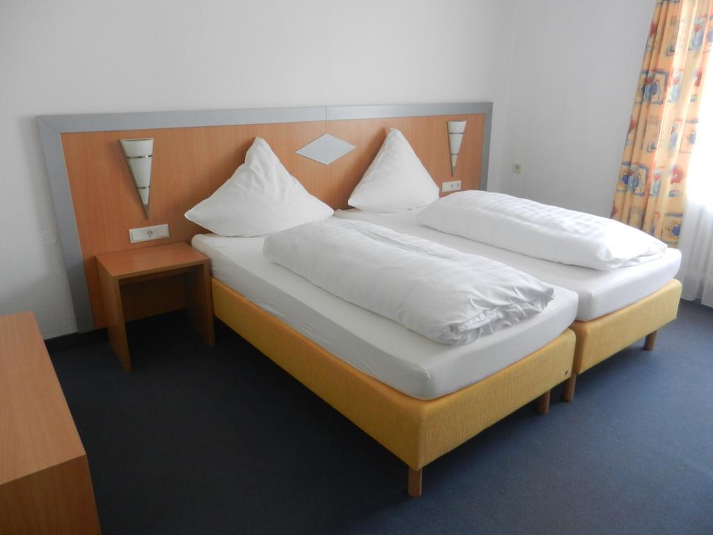 Hotel Gasthof Herderich Schlüsselfeld Pokój zdjęcie